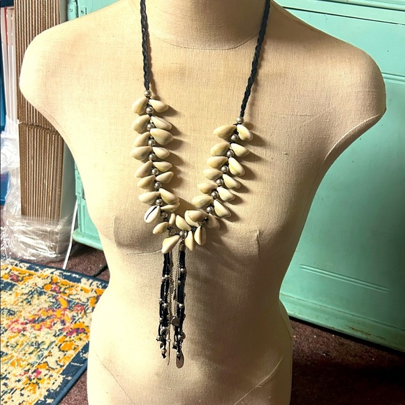 MIA COLLECTION Black Macrame and Shell Necklace with silver accents - Picture 1 of 4